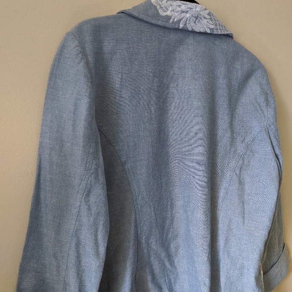 Chico's embroidered chambray Jean light jacket size medium - Picture 4 of 6
